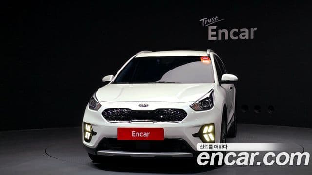 Kia Niro 2021 — ფოტო 3/20