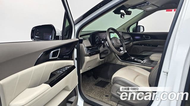 Kia Carnival 2022 — Şəkil 10/20
