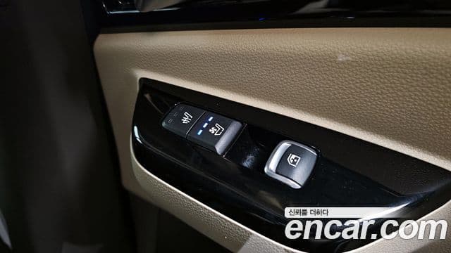 Kia Carnival 2022 — Şəkil 18/20