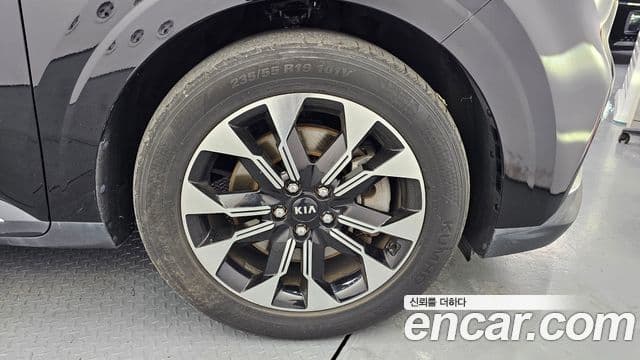 Kia Carnival 2020 — Фото 5/20
