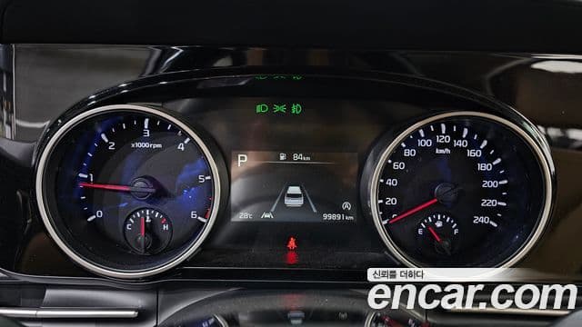 Kia Carnival 2020 — Фото 8/20