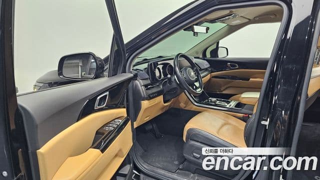 Kia Carnival 2020 — Фото 10/20
