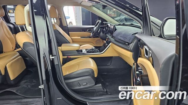 Kia Carnival 2020 — Фото 11/20