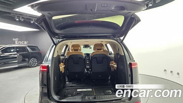 Kia Carnival 2020 — Фото 20/20