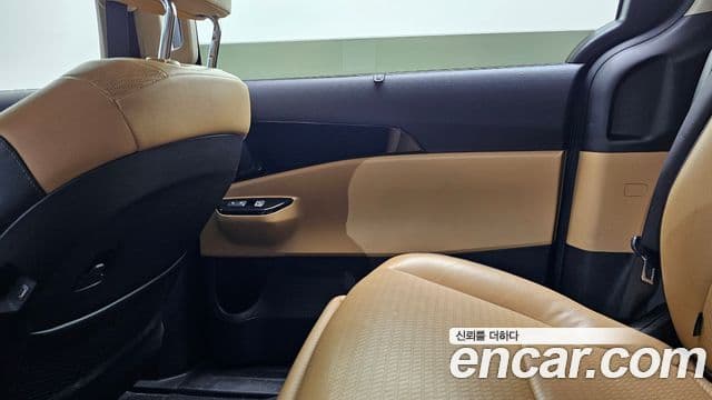 Kia Carnival 2020 — Photo 24/30