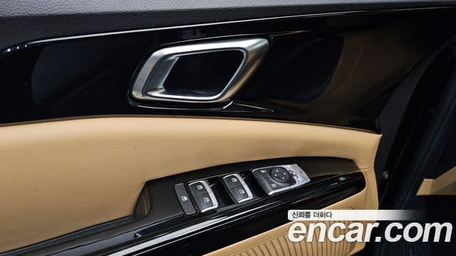 Kia Carnival 2020 — Photo 16/30