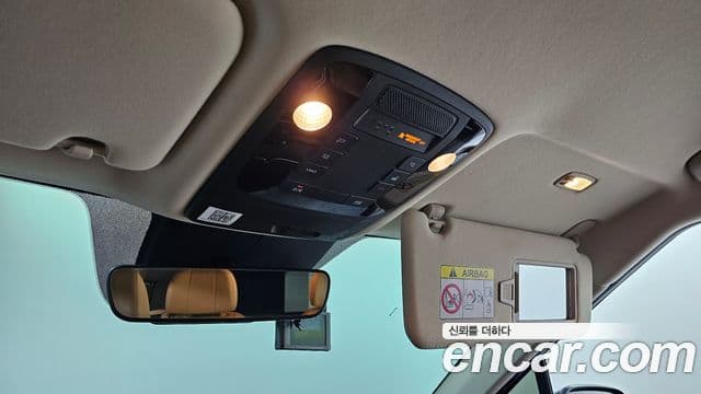 Kia Carnival 2020 — Photo 1/30