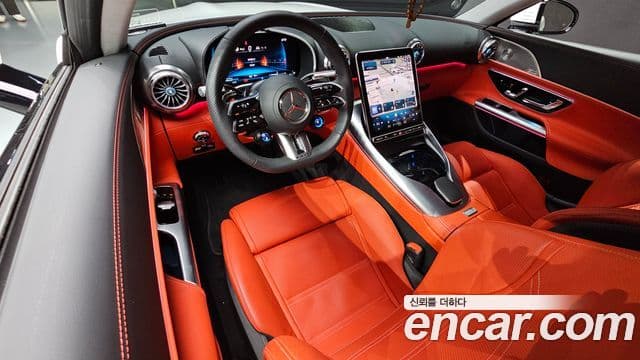 Mercedes-Benz AMG GT 2025 — ფოტო 7/20