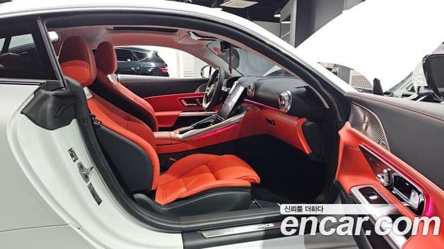 Mercedes-Benz AMG GT 2025 — ფოტო 10/20