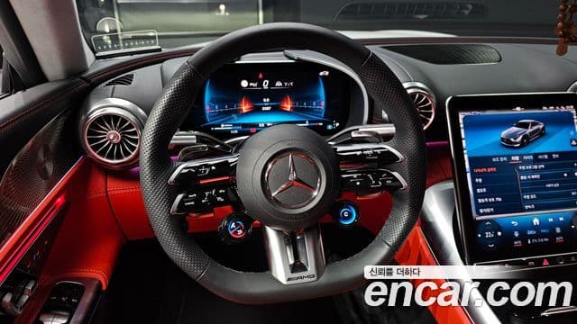 Mercedes-Benz AMG GT 2025 — ფოტო 14/20