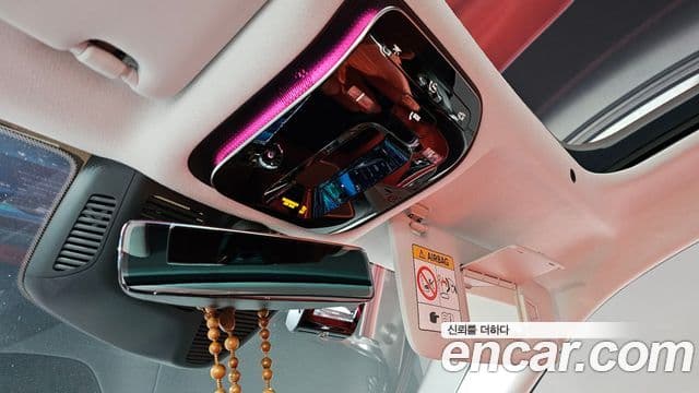 Mercedes-Benz AMG GT 2025 — ფოტო 15/20