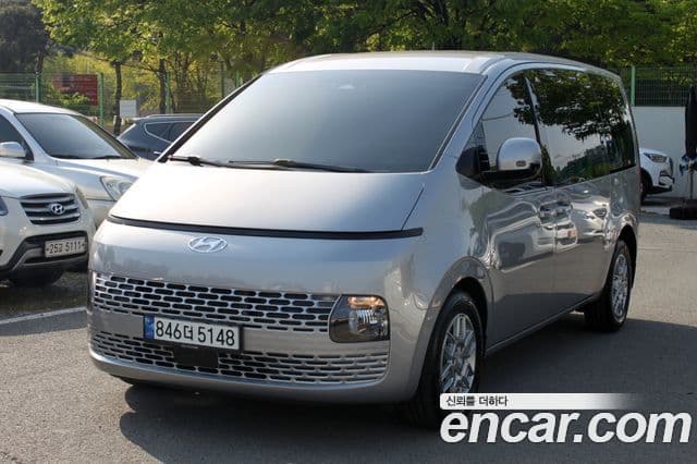 Hyundai Staria 2023 — Şəkil 9/18