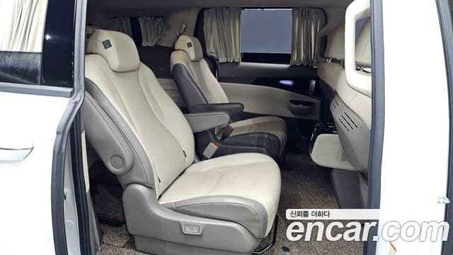 Kia Carnival 2023 — Şəkil 11/20