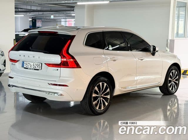 Volvo XC60 2024 — ფოტო 7/20