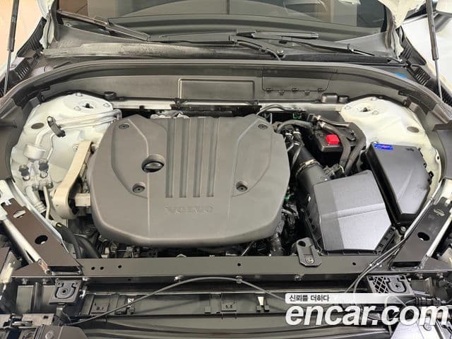 Volvo XC60 2024 — ფოტო 10/20