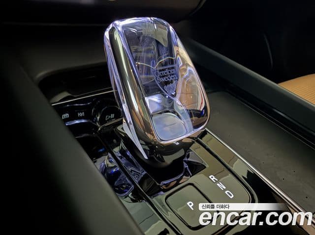 Volvo XC60 2024 — ფოტო 9/20