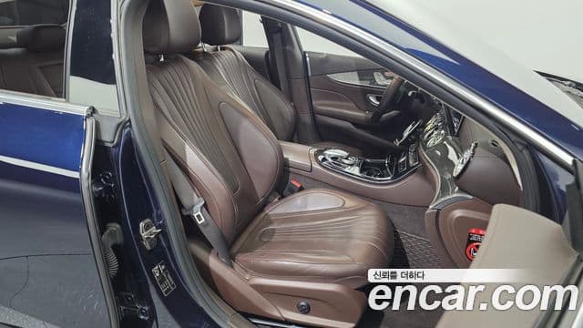 Mercedes-Benz CLS-Class 2019 — фото 12 из 20