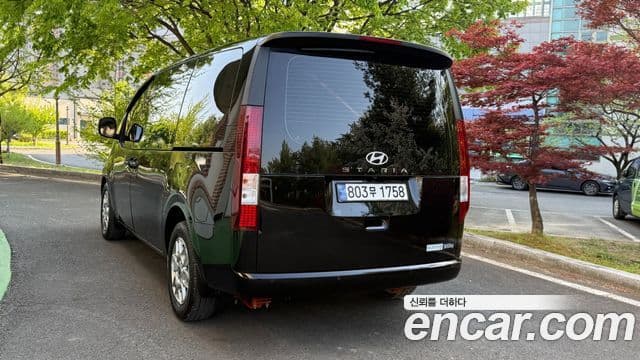 Hyundai Staria 2024 — ფოტო 4/20