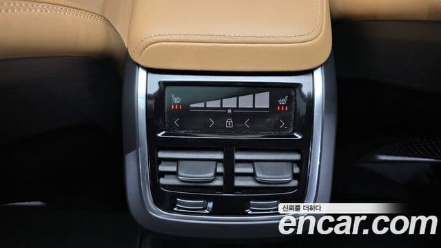 Volvo V60 Cross Country 2023 — ფოტო 19/20