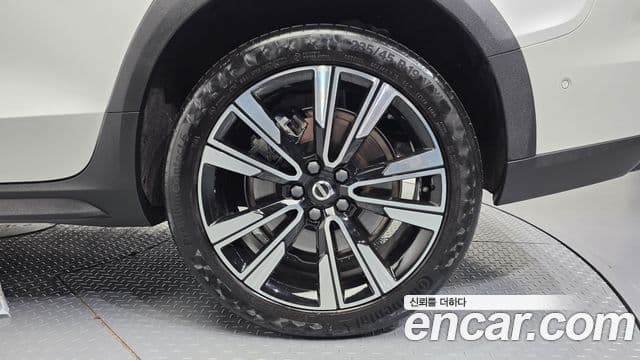Volvo V60 Cross Country 2023 — Photo 15/36