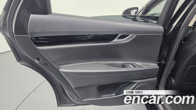 Genesis G80 2020 — Photo 22/32