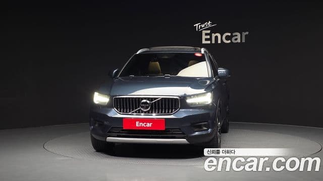 Volvo XC40 2021 — Şəkil 3/20