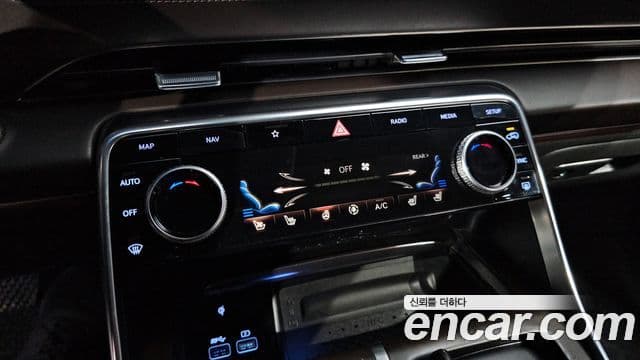 Genesis GV80 2020 — ფოტო 18/20
