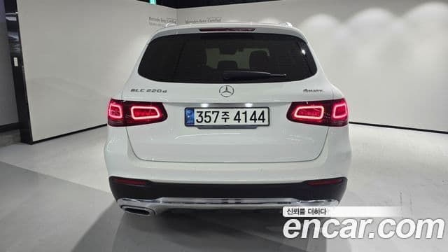 Mercedes-Benz GLC-Class 2021 — ფოტო 6/20