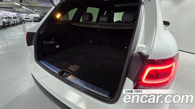 Mercedes-Benz GLC-Class 2021 — ფოტო 9/20