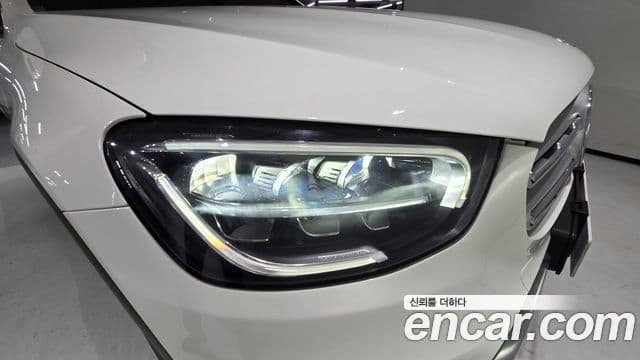 Mercedes-Benz GLC-Class 2021 — ფოტო 12/20