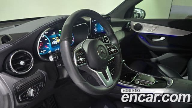 Mercedes-Benz GLC-Class 2021 — ფოტო 15/20