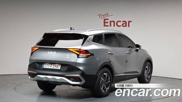 Kia Sportage 2022 — Фото 2/20