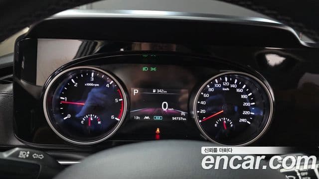 Kia Carnival 2020 — Şəkil 8/20