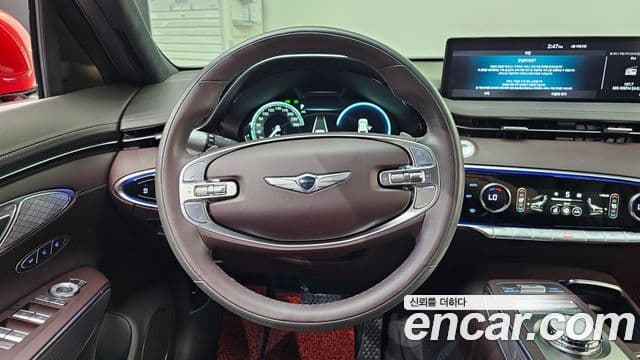 Genesis GV70 2021 — ფოტო 13/20