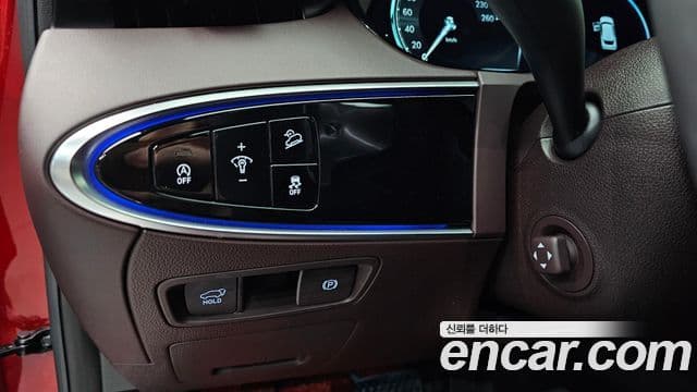 Genesis GV70 2021 — ფოტო 17/20