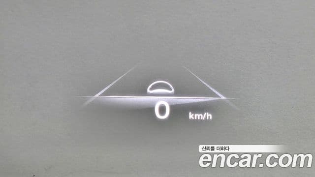 Genesis GV70 2021 — ფოტო 18/20