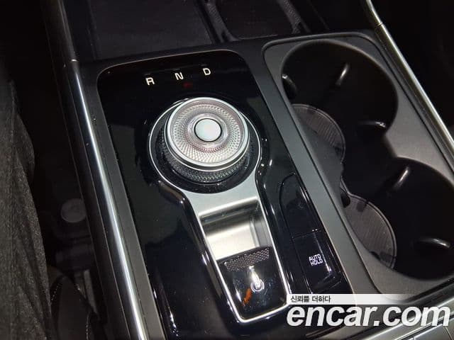 Kia Carnival 2025 — ფოტო 17/19