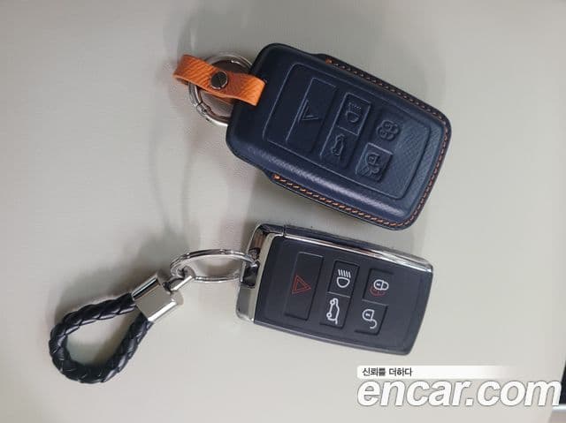 Land Rover Range Rover 2025 — ფოტო 12/20