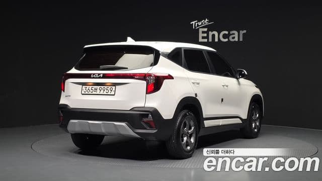 Kia Seltos 2024 — ფოტო 2/20