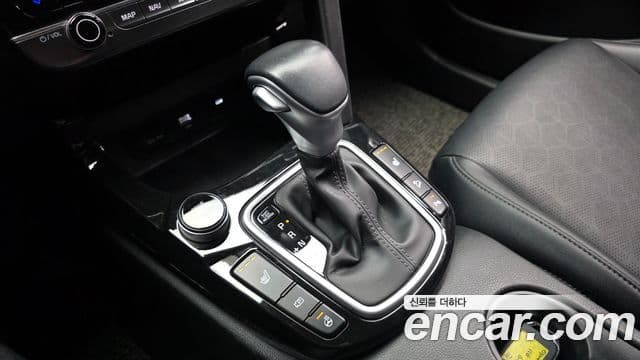 Kia Seltos 2024 — ფოტო 9/20