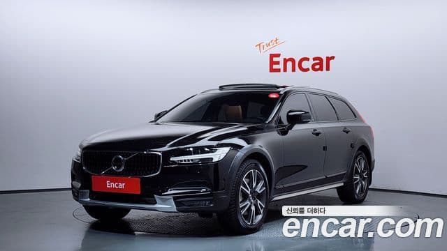 Volvo V90 Cross Country 2018 — ფოტო 1/20