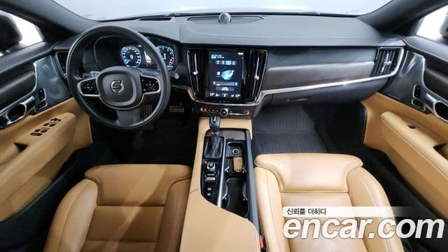 Volvo V90 Cross Country 2018 — ფოტო 7/20