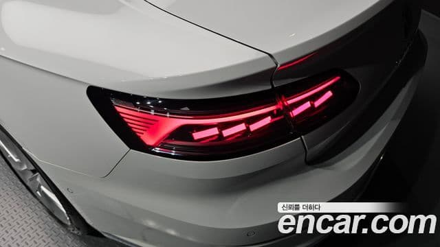 Volkswagen Arteon 2022 — Photo 30/31