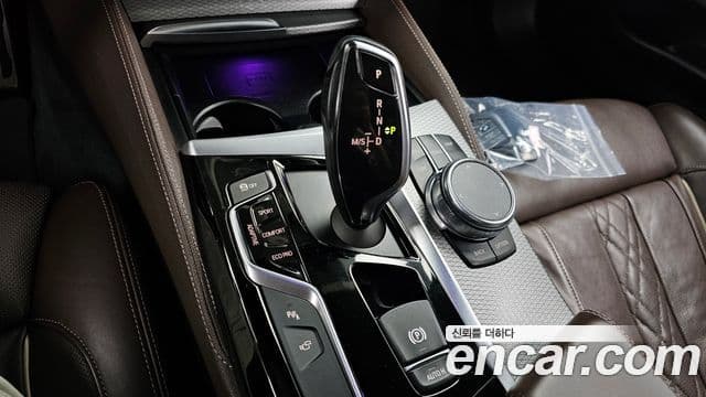 BMW 5 Series 2018 — Şəkil 5/20