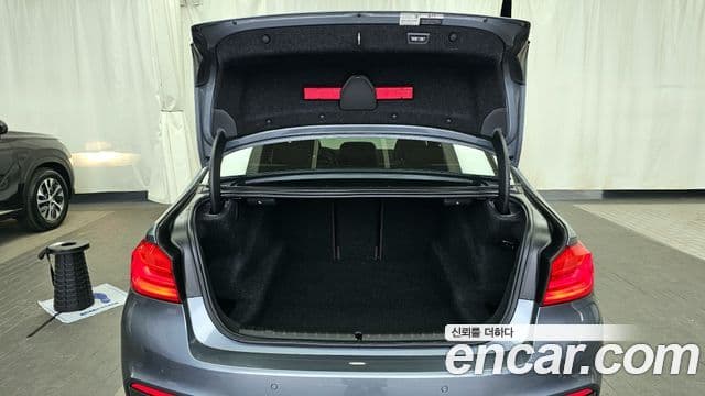 BMW 5 Series 2018 — Şəkil 4/20