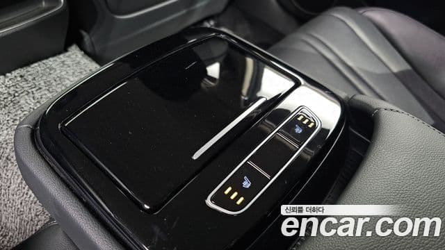 Genesis Electrified G80 2020 — Şəkil 19/20