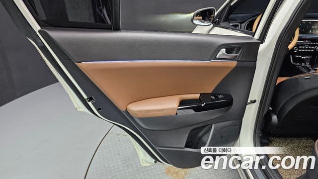 Kia Sportage The Bold 2020 — Photo 29/30
