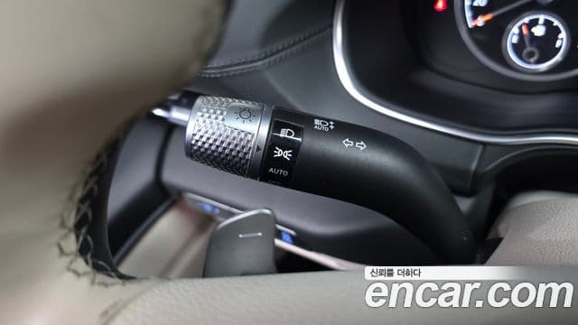 Genesis GV80 2023 — ფოტო 12/35