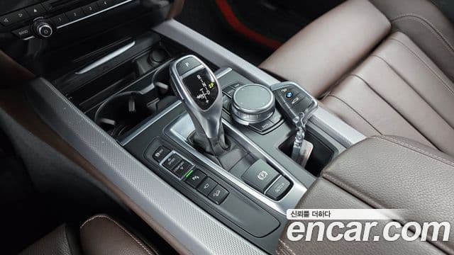 BMW X5 2018 — ფოტო 9/20