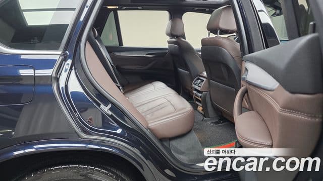BMW X5 2018 — ფოტო 12/20